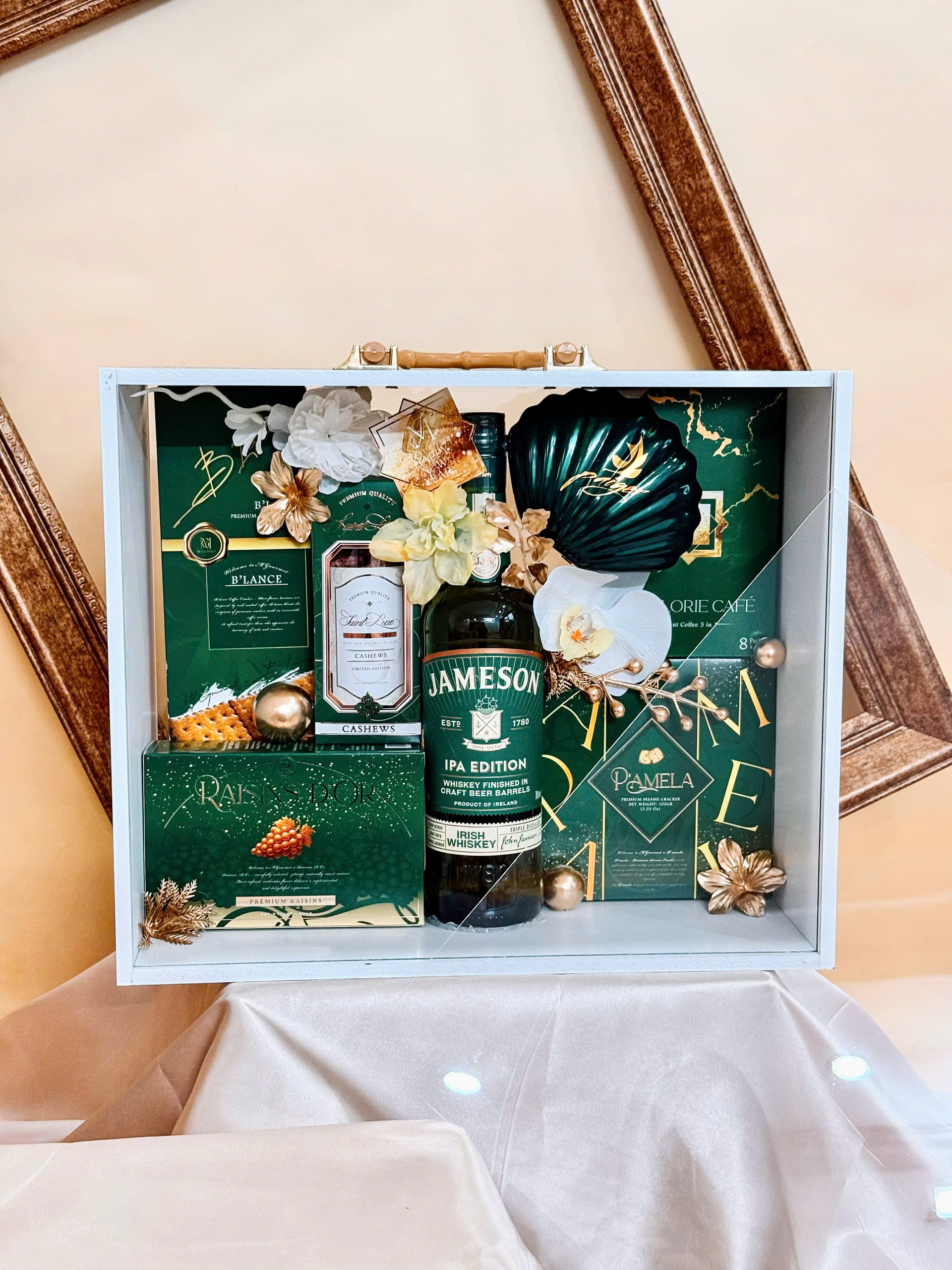 hộp quà tặng 2026